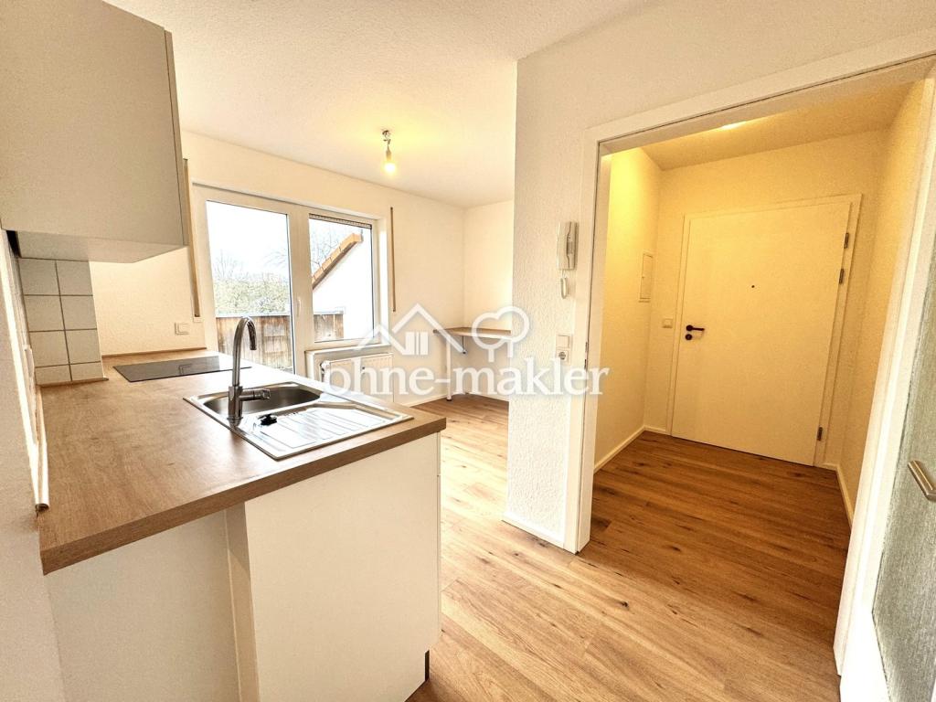 Helle 1,5-Zimmer-Wohnung mit Einbauküche in zentraler Lage - Photo 1