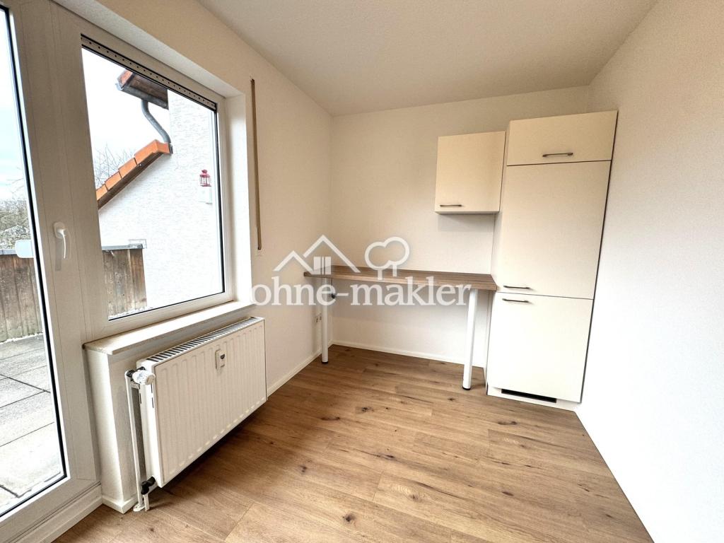 Helle 1,5-Zimmer-Wohnung mit Einbauküche in zentraler Lage - Photo 5