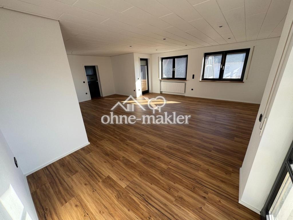 Großzügige Kernsanierte 3-Zimmer 1.OG Wohnung + 2 Balkone in zentraler Lage von Hepberg - Photo 1