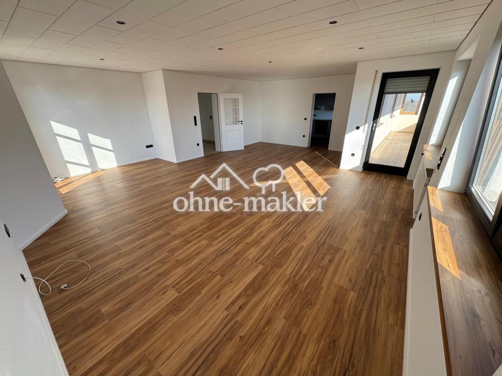 Großzügige Kernsanierte 3-Zimmer 1.OG Wohnung + 2 Balkone in zentraler Lage von Hepberg - Photo 3