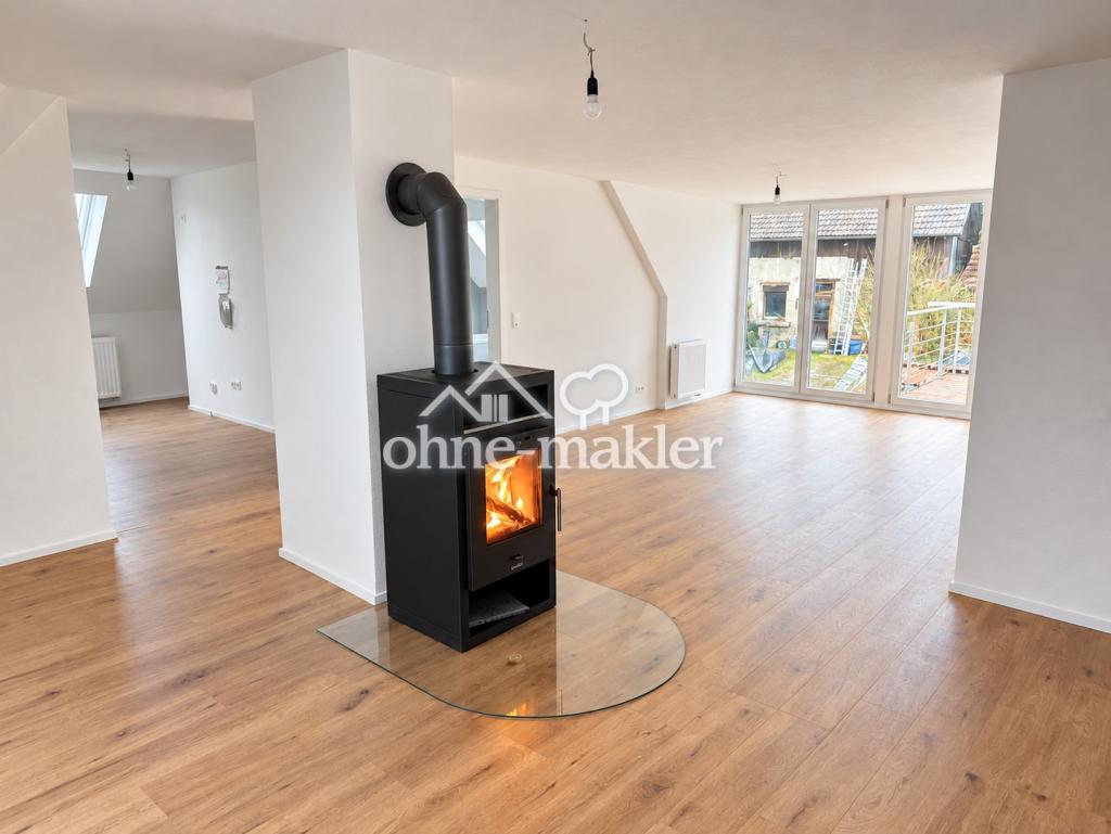 Sanierte Maisonette-Wohnung mit großzügigem Wohnbereich, hochwertiger Küche & Balkon - Foto 3