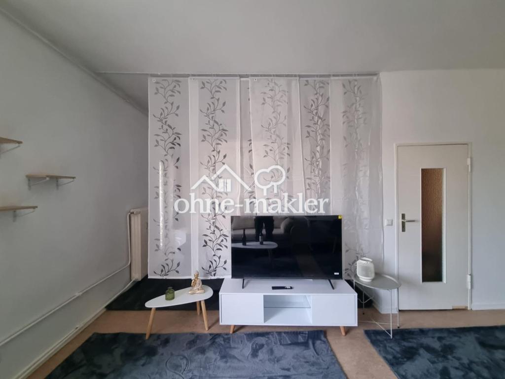 Helle, geräumige, möblierte Wohnung mit Balkon in zentraler Lage nahe U Alt-Mariendorf - Photo 3