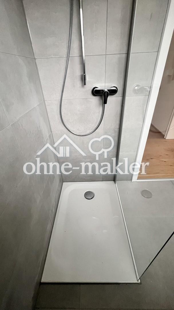 Luxuriös kernsanierte 80 m2 Wohnung in Düsseldorf Lörick - Photo 4