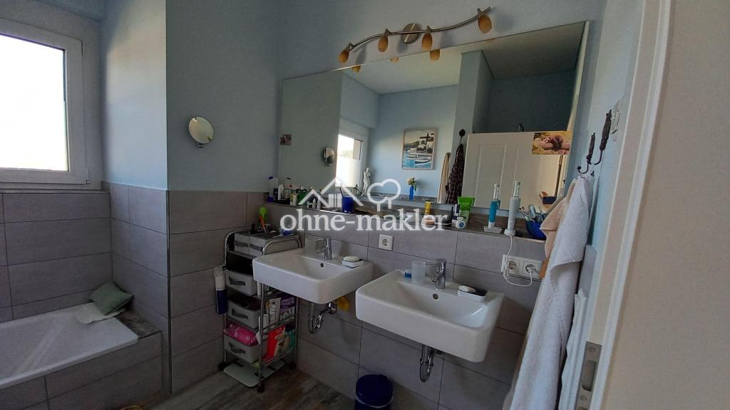 Bad vom Schlafzimmer