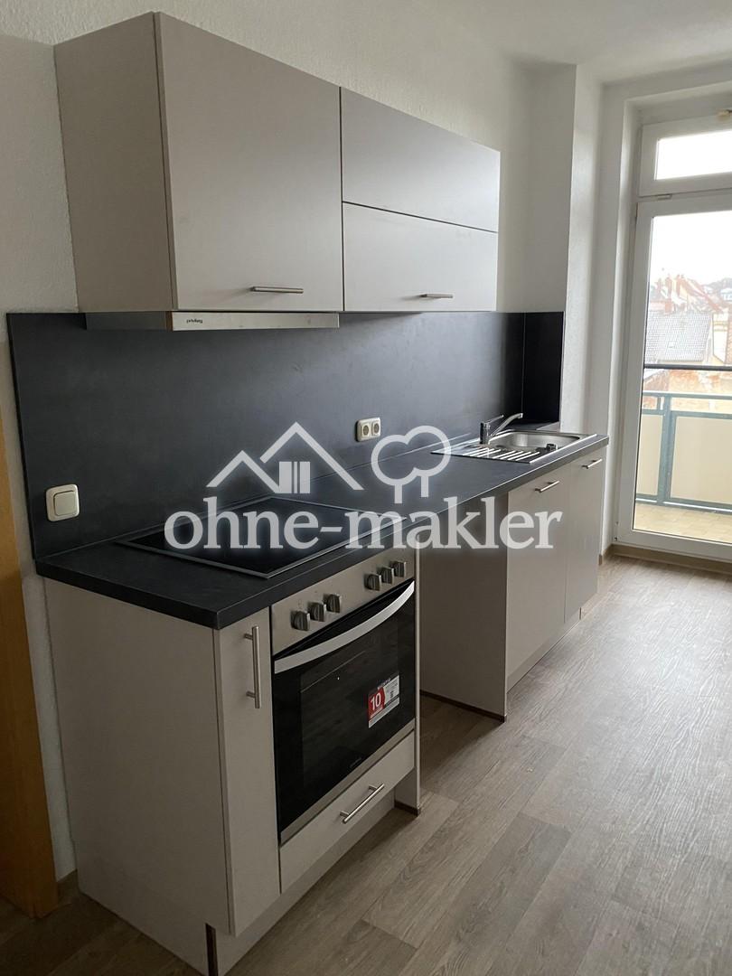 Sonnenglück - sonnige 2-Raum-Wohnung mit Balkon und Küche - Photo 1