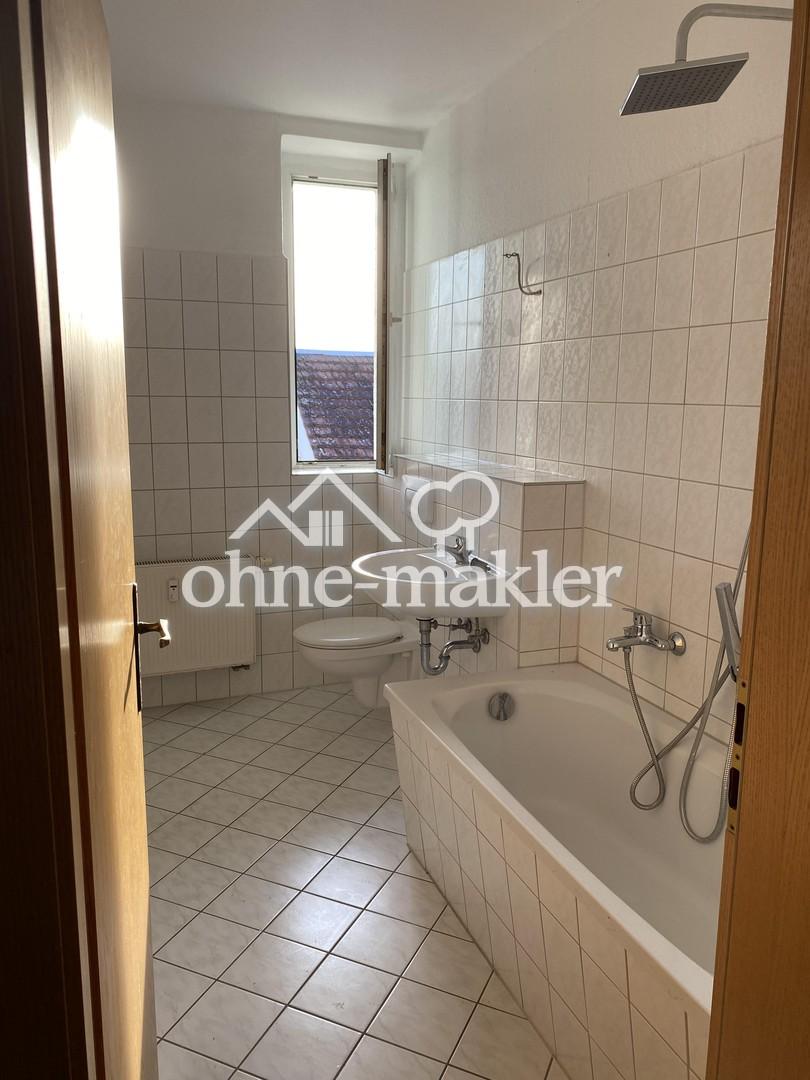Sonnenglück - sonnige 2-Raum-Wohnung mit Balkon und Küche - Photo 2