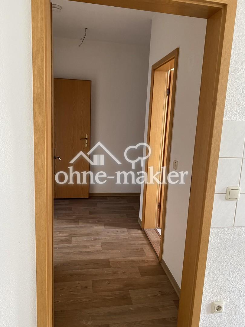 Sonnenglück - sonnige 2-Raum-Wohnung mit Balkon und Küche - Photo 5