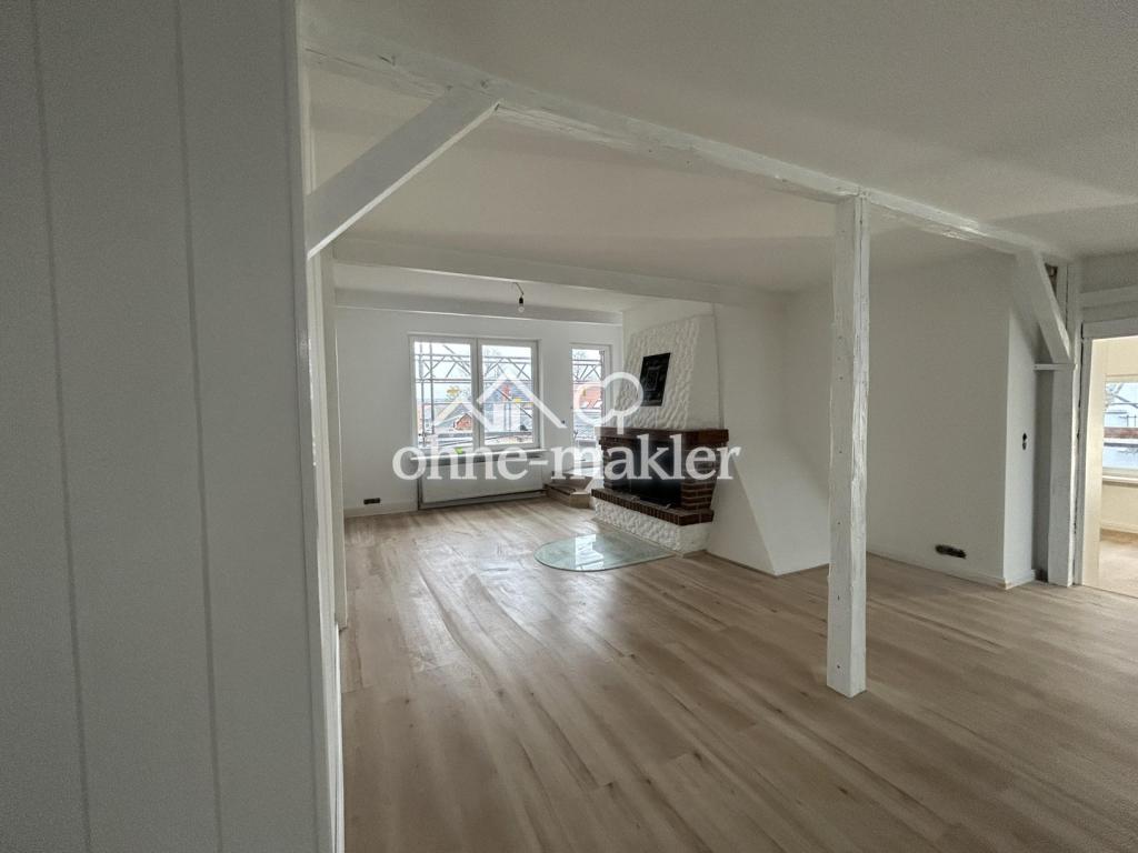 Schlutuper Kirchstraße, Beste Lage, weitläufige Wohnung mit Charme - Foto 4