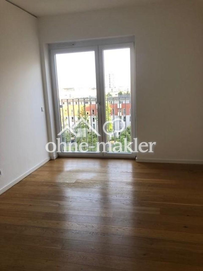 Kinder/Arbeits/Schlafzimmer
