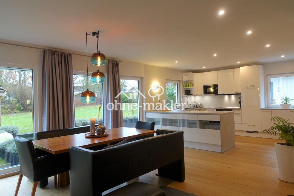 Esszimmer u. Küche