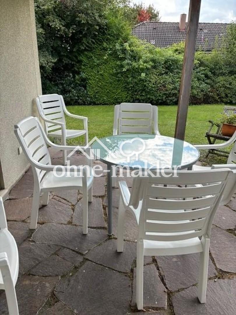 Terrasse mit Garten