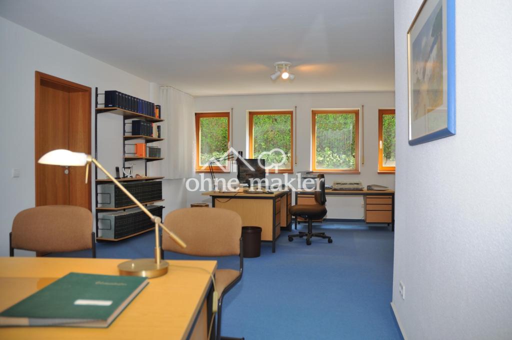 Büro / Zimmer 1