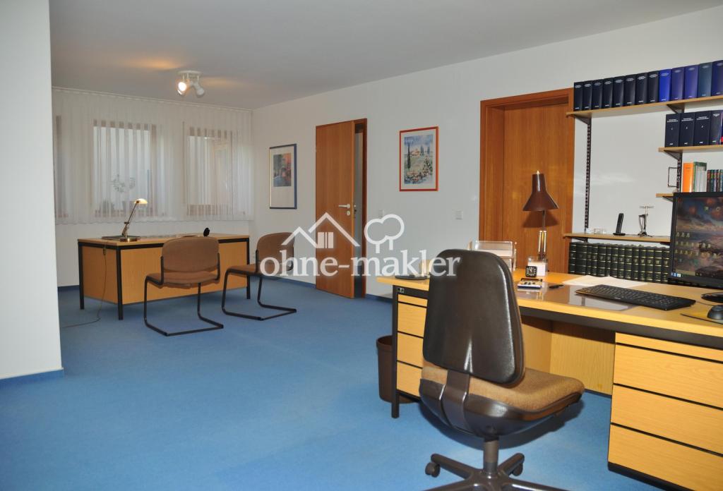 Büro / Zimmer 1