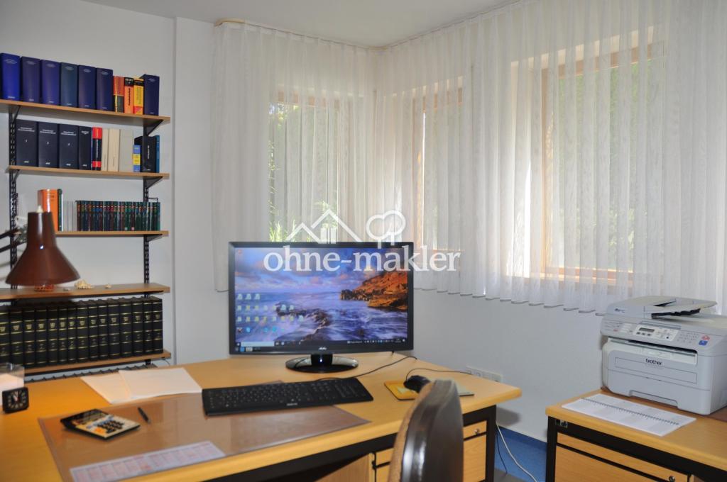 Büro/Zimmer 1 mit Gartenblick