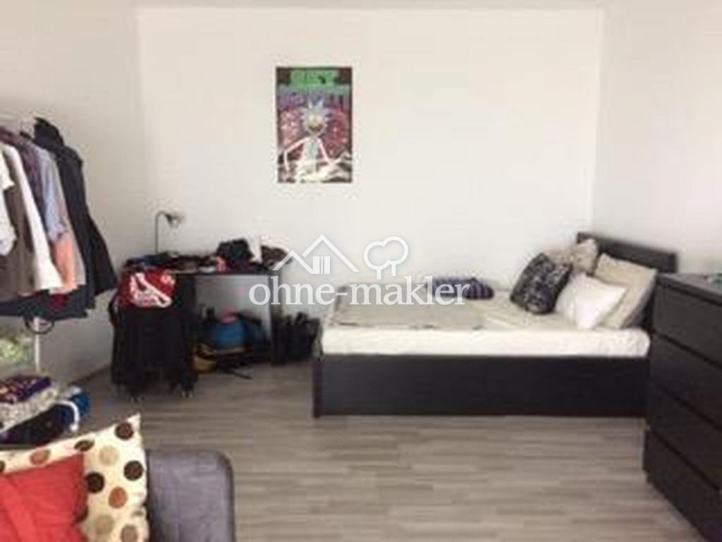 Wohnzimmer/ Schlafzimmer 