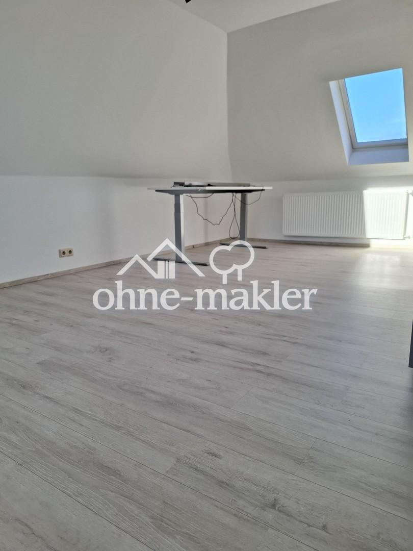 Zimmer 2 OG