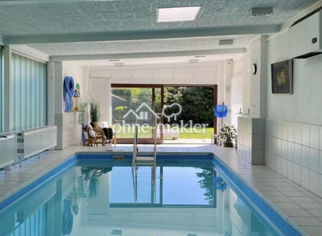 Schwimmbad 