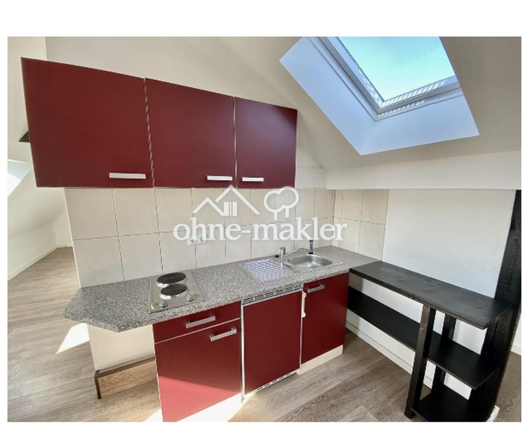 zentrale 1 Zimmer Wohnung mit kleiner Dachterasse für Azubis oder Studenten - Photo 1