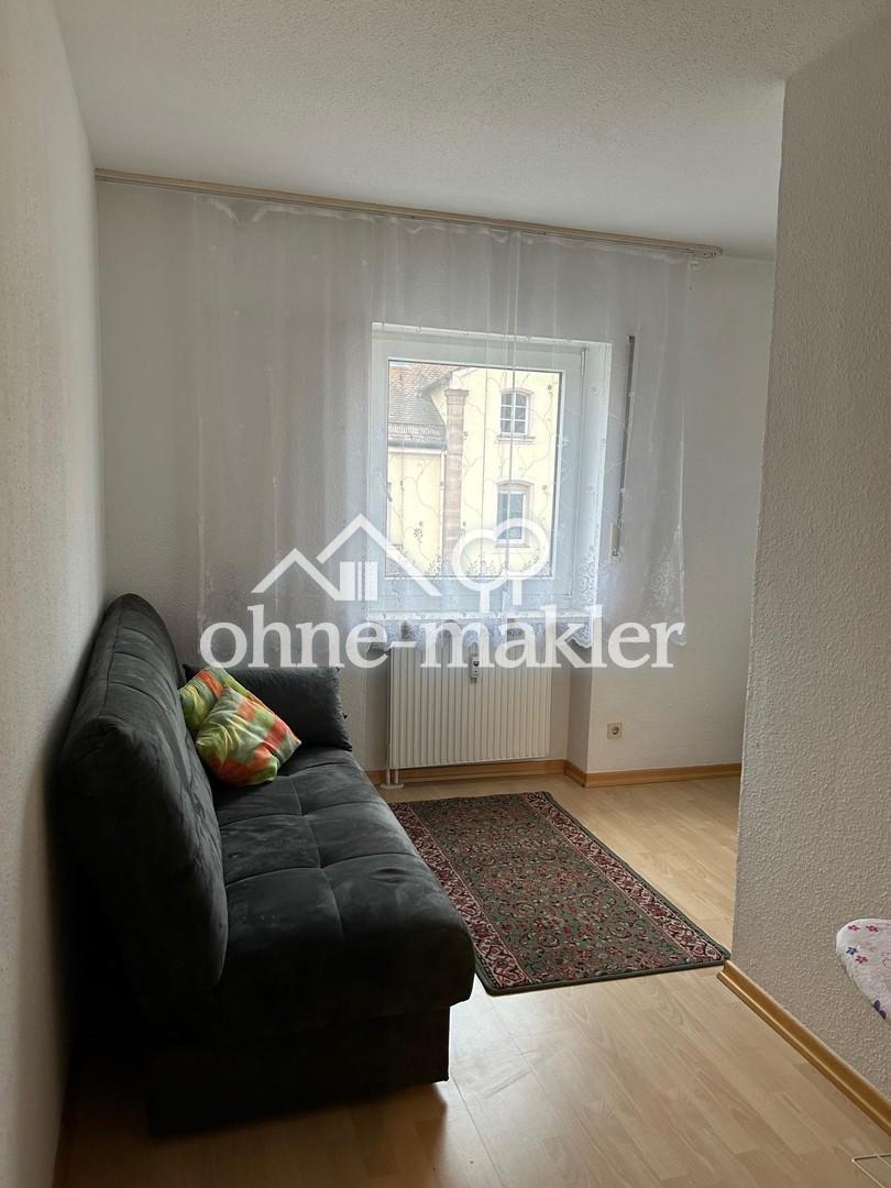 Schöne möblierte Wohnung zentrale Lage von Privat - Photo 2