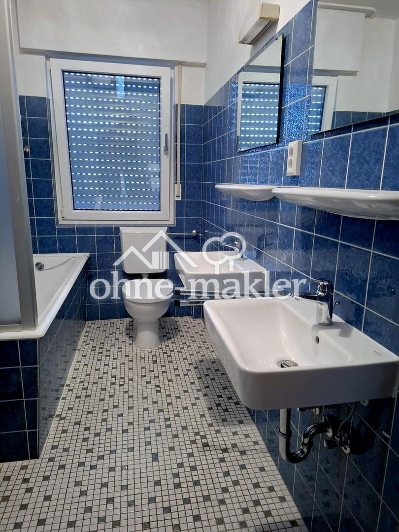 In Rheinnähe ruhige 3-Zimmer-Wohnung mit großem Sonnenbalkon (Linie 16) - Foto 1