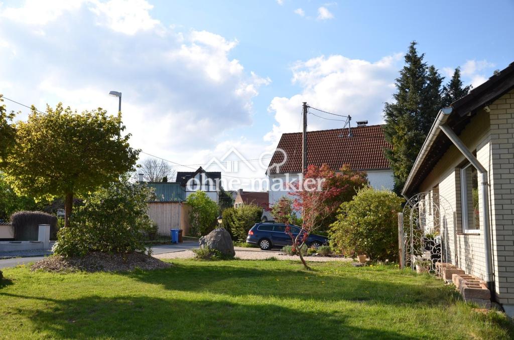 Vorgarten seitliche Sicht