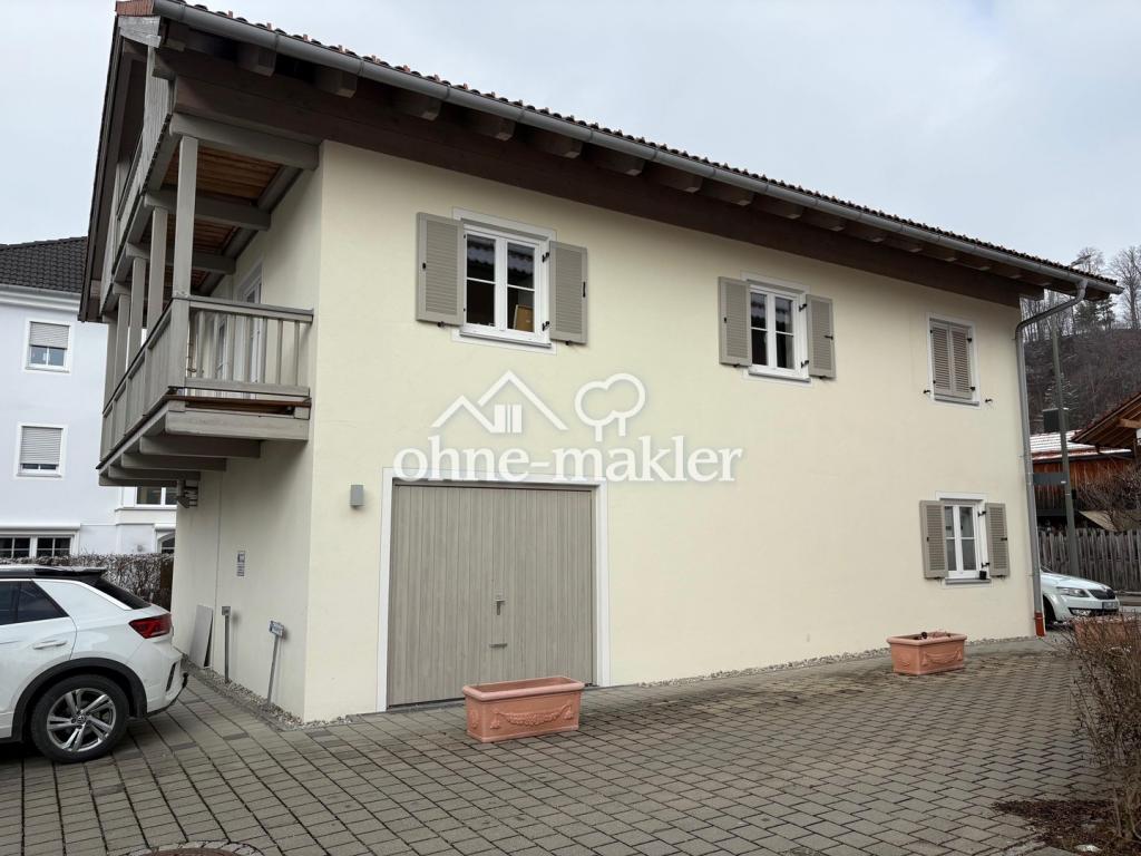 Lagerraum / Garage /Parkplätze