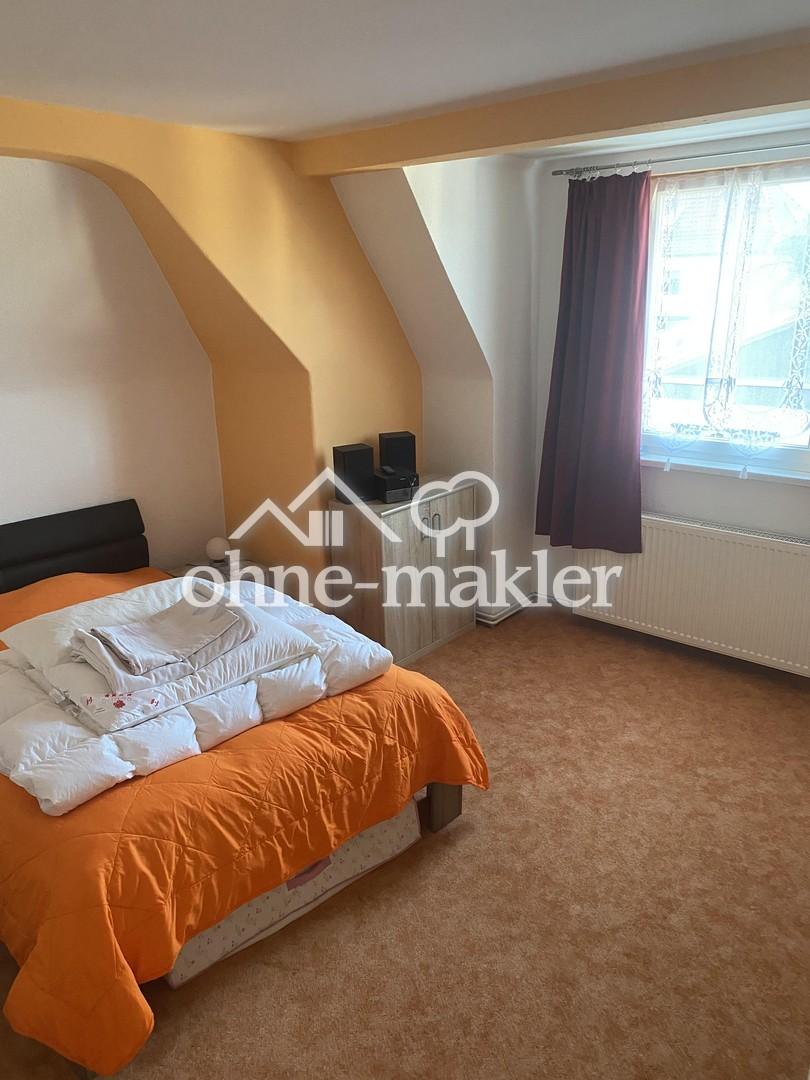 Schlafzimmer DG