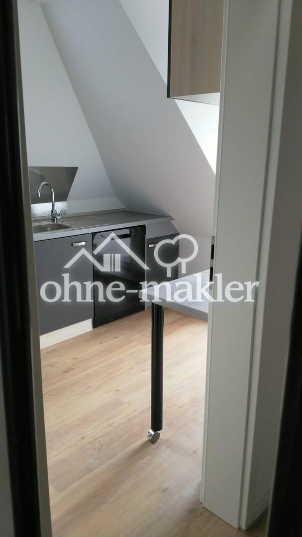 Mitten in der Stadt - 1 Zimmer in einer Wohngemeinschaft - Photo 1