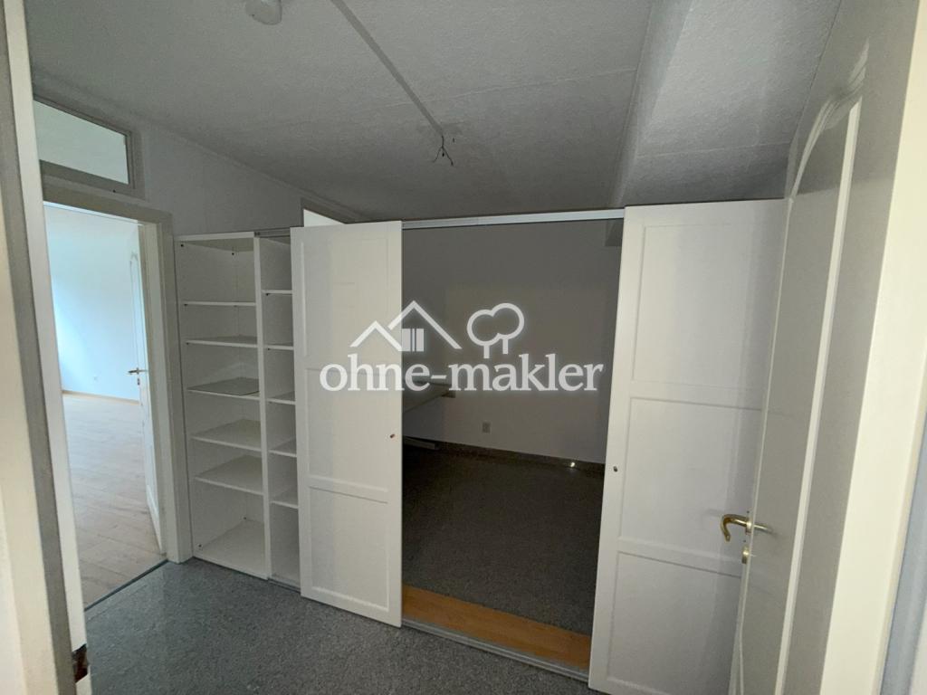 Büro oder Kleiderschrank 