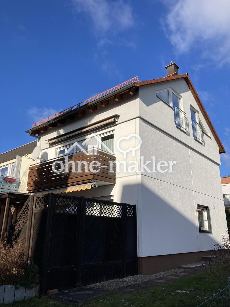 Ansicht mit Balkon