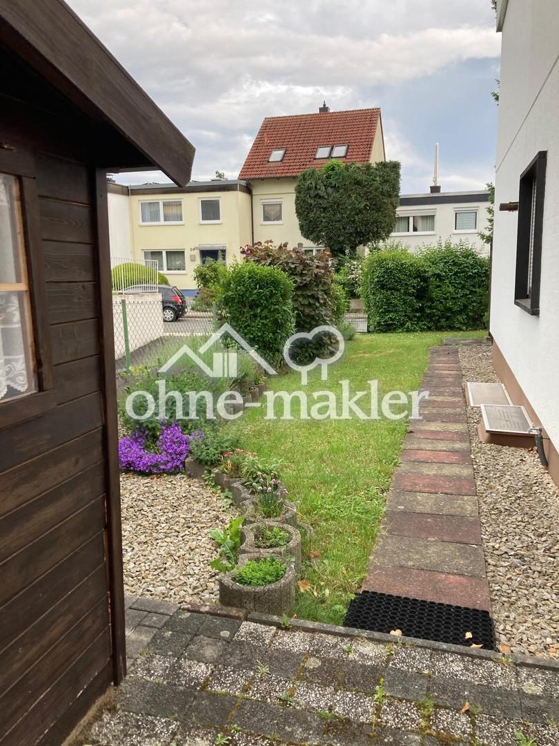 Blick vom Gartenhaus aus
