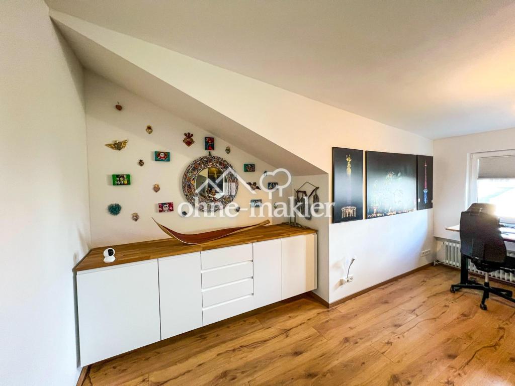 Arbeits/Kinderzimmer
