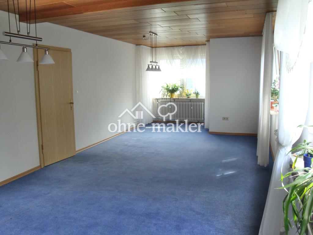 Großes Wohnzimmer m. Erker 