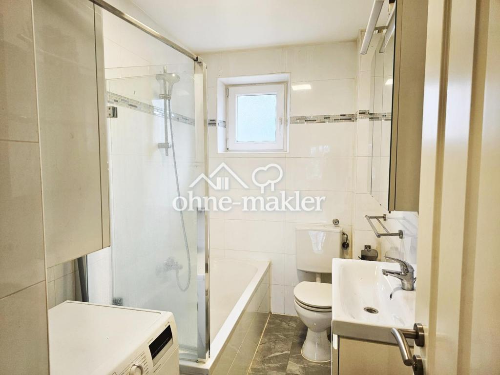 Das helle Badezimmer