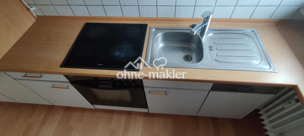 Schöne 3-Zimmer-Wohnung mit Einbauküche und Balkon mit Ausblick - Photo 2