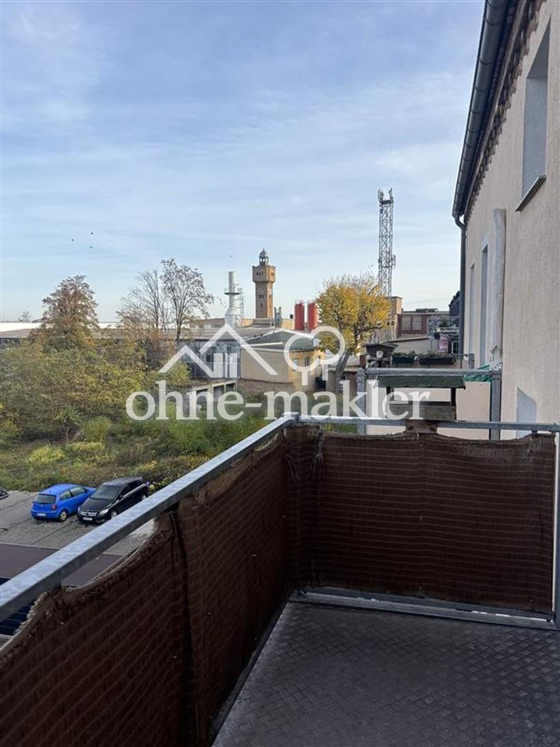 Helle 3-Zimmerwohnung im 2. OG mit Balkon mit Altbaucharme - Photo 3