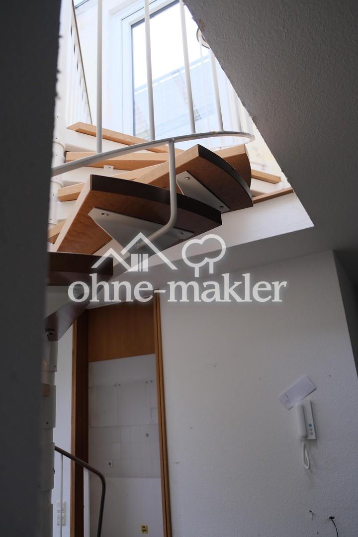 Treppe zur Terrasse