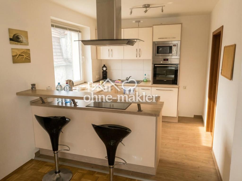 Lichtdurchfluteter Wohntraum im Zentrum: 3,5 Zimmer auf 123 m² mit 2 Balkonen, EBK und Garage - Photo 3