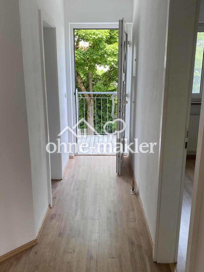 Blick im Gang zur Haustür