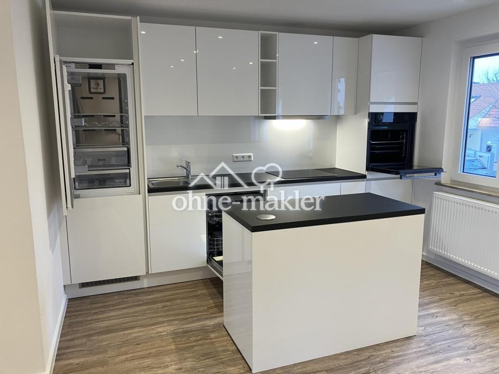 Zweitbezug nach Kernsanierung. Moderne & zentral gelegene 6-Zimmer Wohnung mit EBK - Photo 3