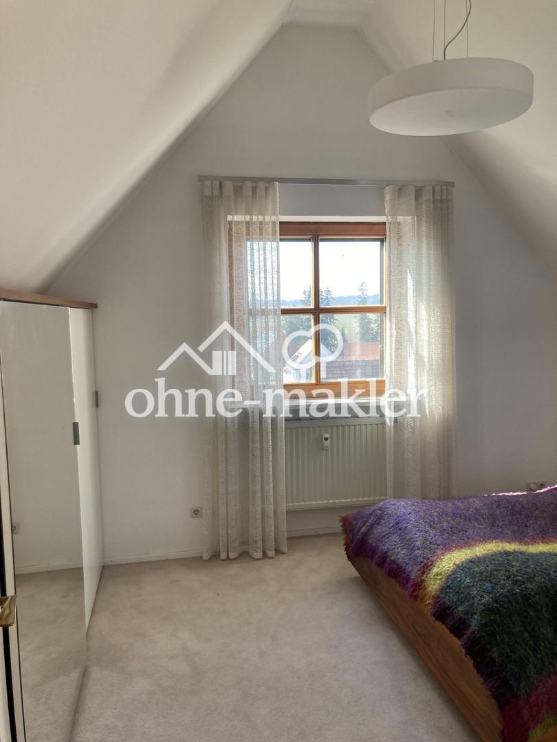 Schlafzimmer (2. Etage)