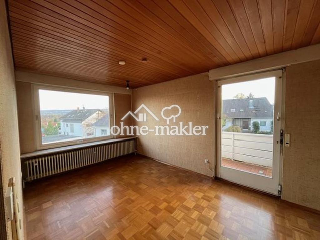 Kinderzimmer m Balkon