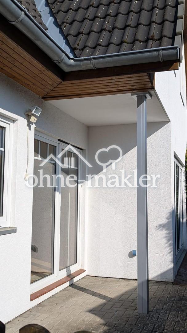 . mit teilüberdachter Terrasse