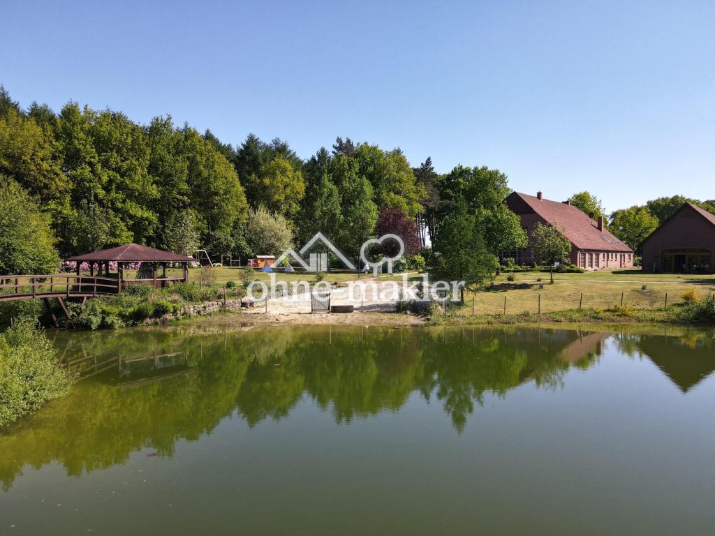 Badestrand und Pavillion