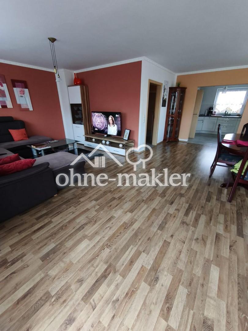 Wohnzimmer mit Essbereich