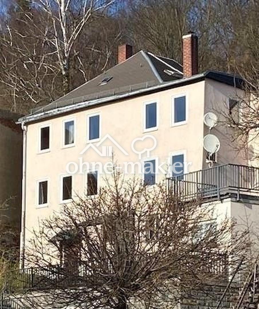 Ansicht mit Terrasse