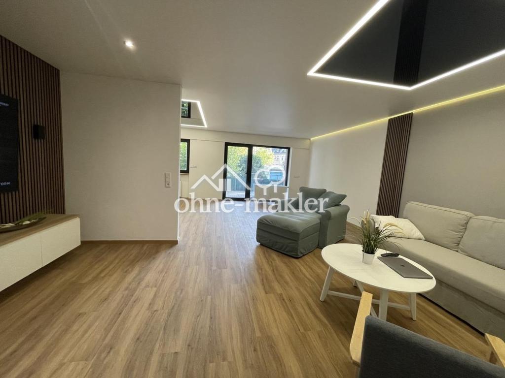 Geschmackvolle, vollst. renovierte 2-Raum-Wohnung mit geh. Innenausstattung mit Balkon und EBK - Foto 3