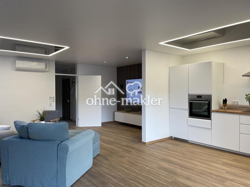 Geschmackvolle, vollst. renovierte 2-Raum-Wohnung mit geh. Innenausstattung mit Balkon und EBK - Photo 4