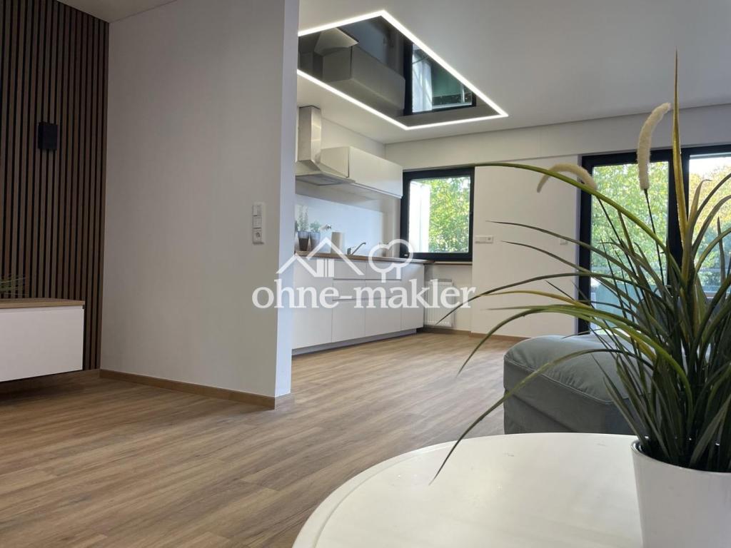 Geschmackvolle, vollst. renovierte 2-Raum-Wohnung mit geh. Innenausstattung mit Balkon und EBK - Photo 5