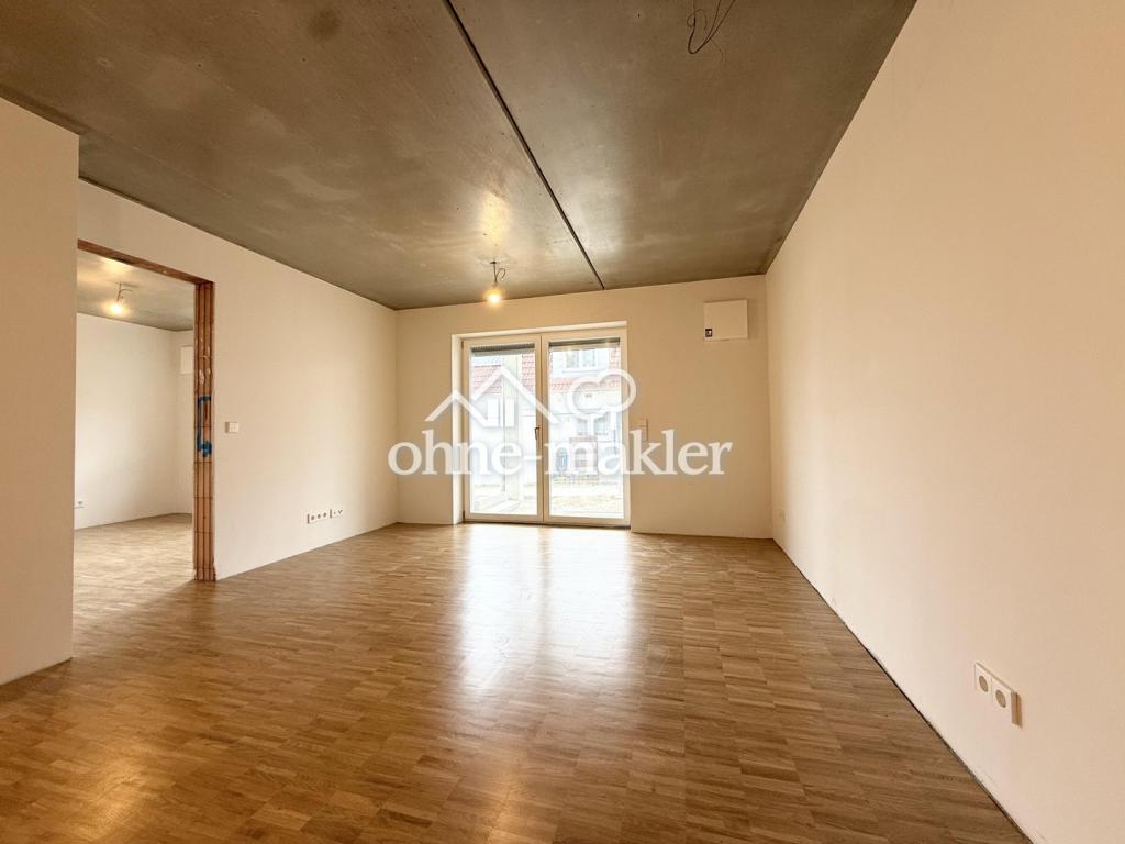 Wohnzimmer mit Terrasse